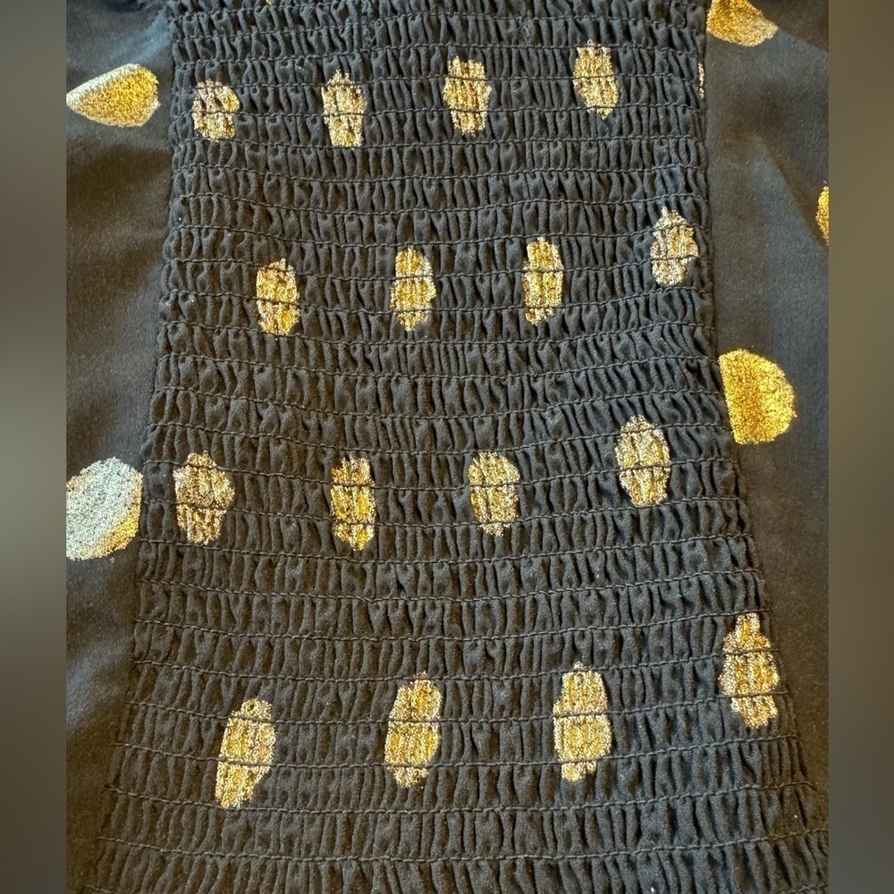 Urban Outfitters Rosalind Puff Sleeve Top Black and Gold Womens Size Small - Picture 13 of 13
